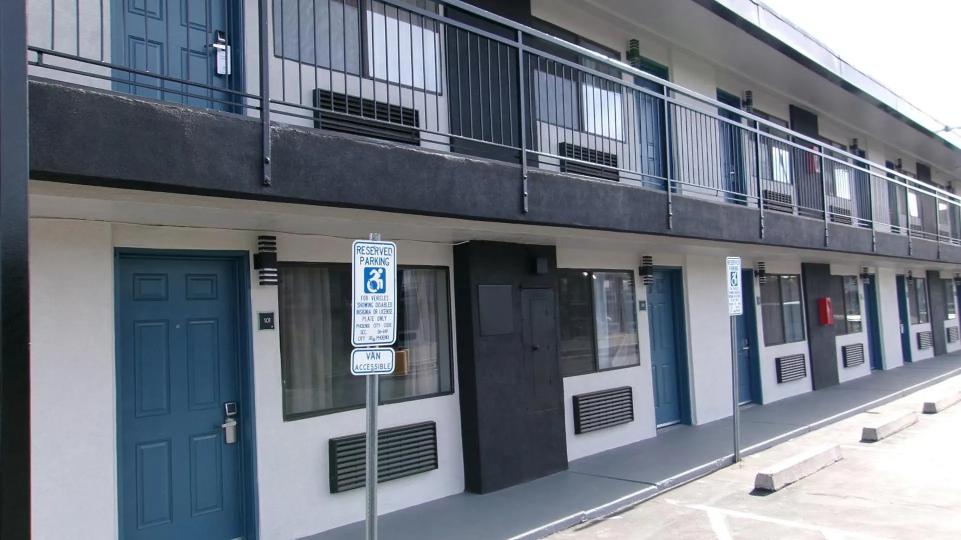 Surestay Hotel By Best Western Phoenix Airport