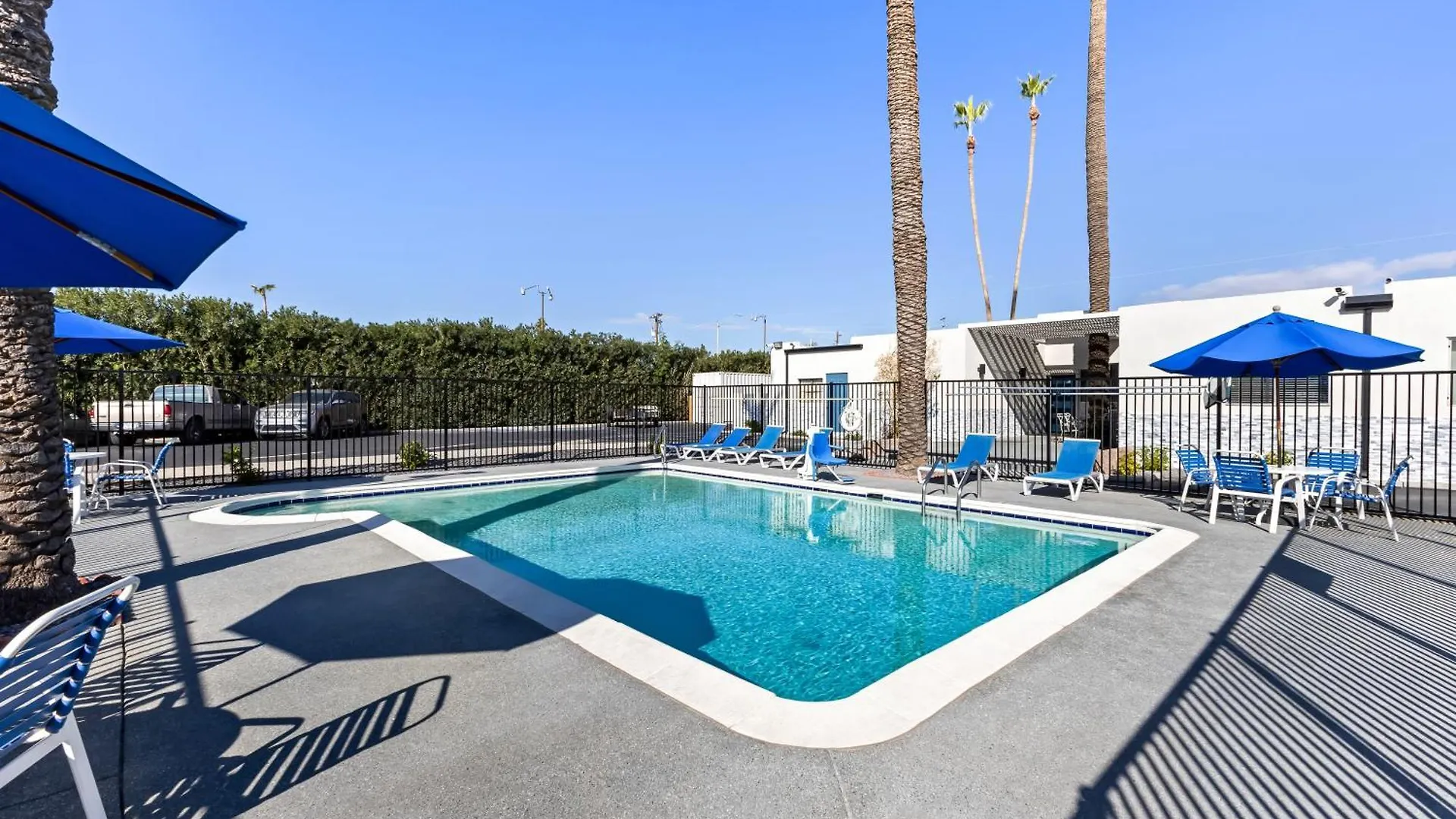 Surestay Hotel By Best Western Phoenix Airport