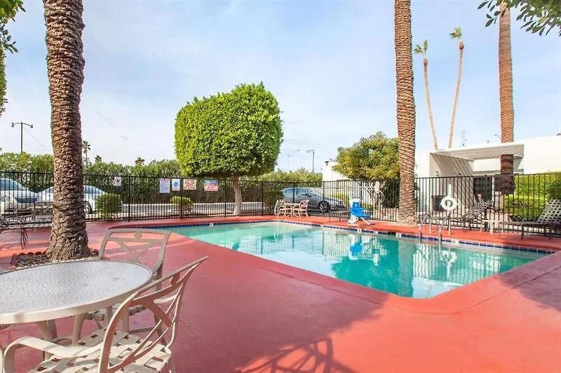 Surestay Hotel By Best Western Phoenix Airport